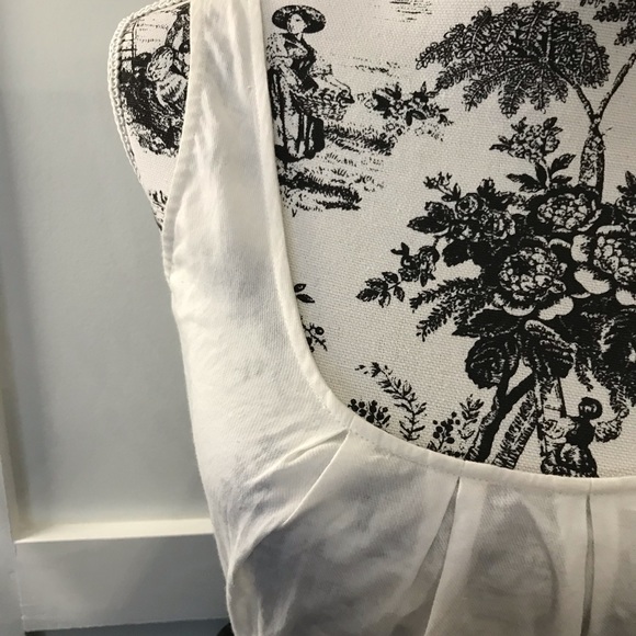 Bardot lace back top with puff skirt and pockets. - Picture 3 of 7